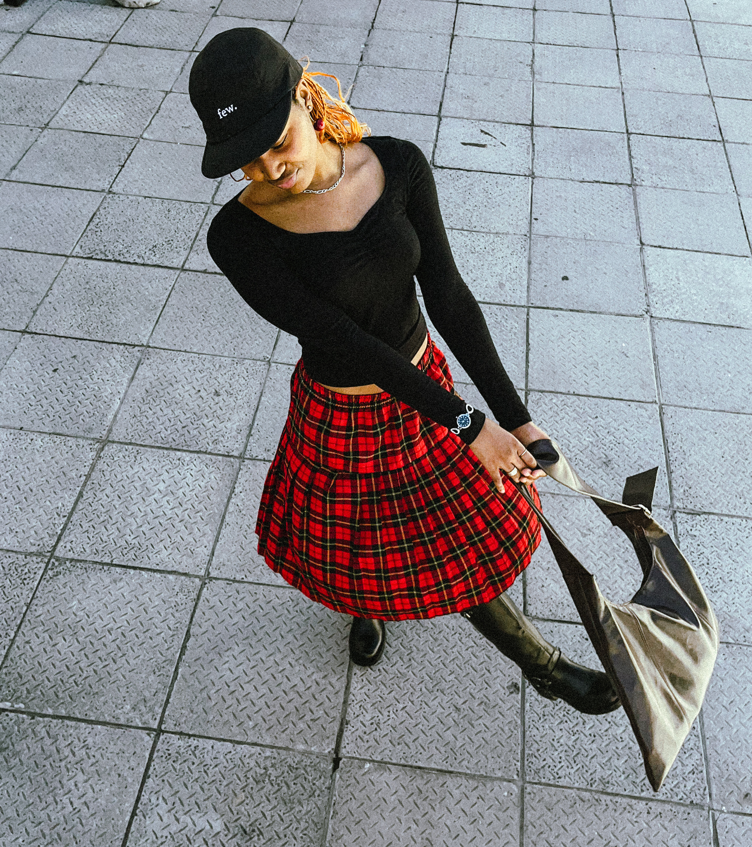 few. lifestyle photography - quiet confidence